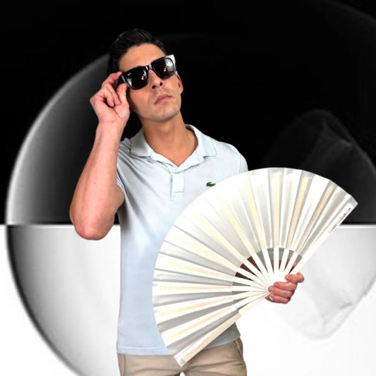 The White Fan (UV)