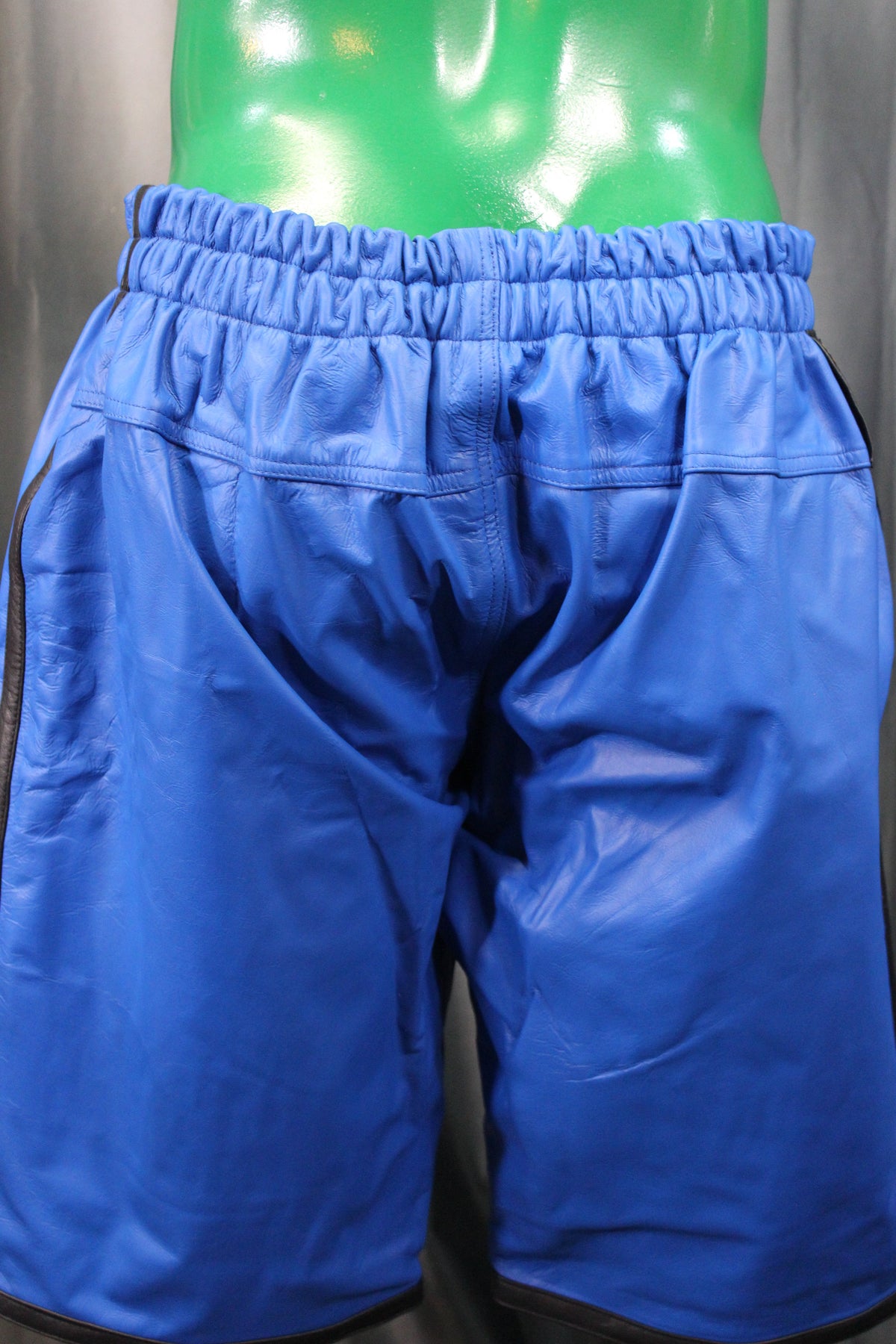 Basketball Shorts in Blue and Black - view 5