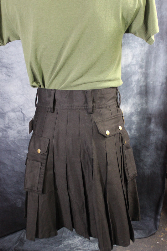 Classic KiltedBros Kilt in Black - view 2