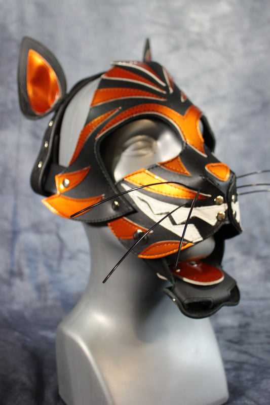 Cheshire Cat Tribute Hood - view 2