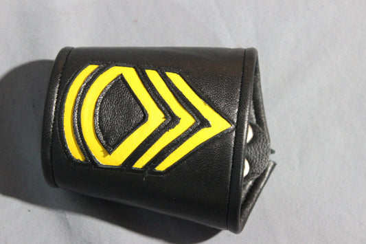 Wrist Bracer with Military Insignia - INDIVIDUAL BRACER - view 2