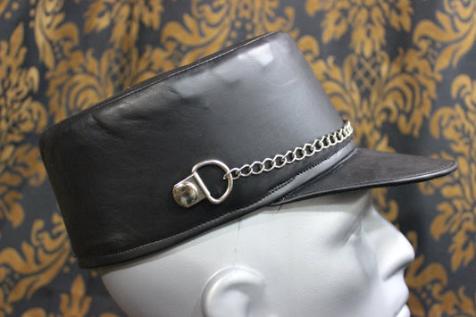European style Kepi hat in black leather - view 2