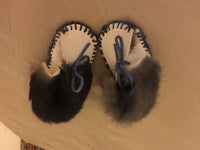 Moccasins, BABY size, blue or pink with real rabbit fur - front view