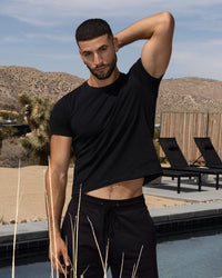 Mid Weight Cropped Fitted T-Shirt Black - front view