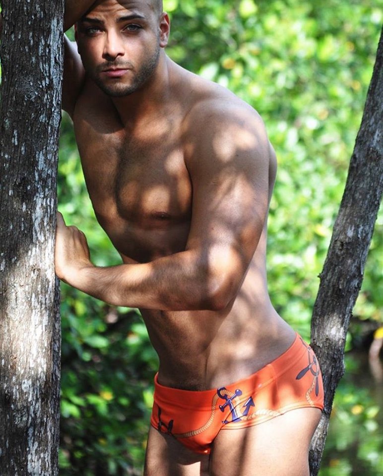 Always sexy with BATTYSTA