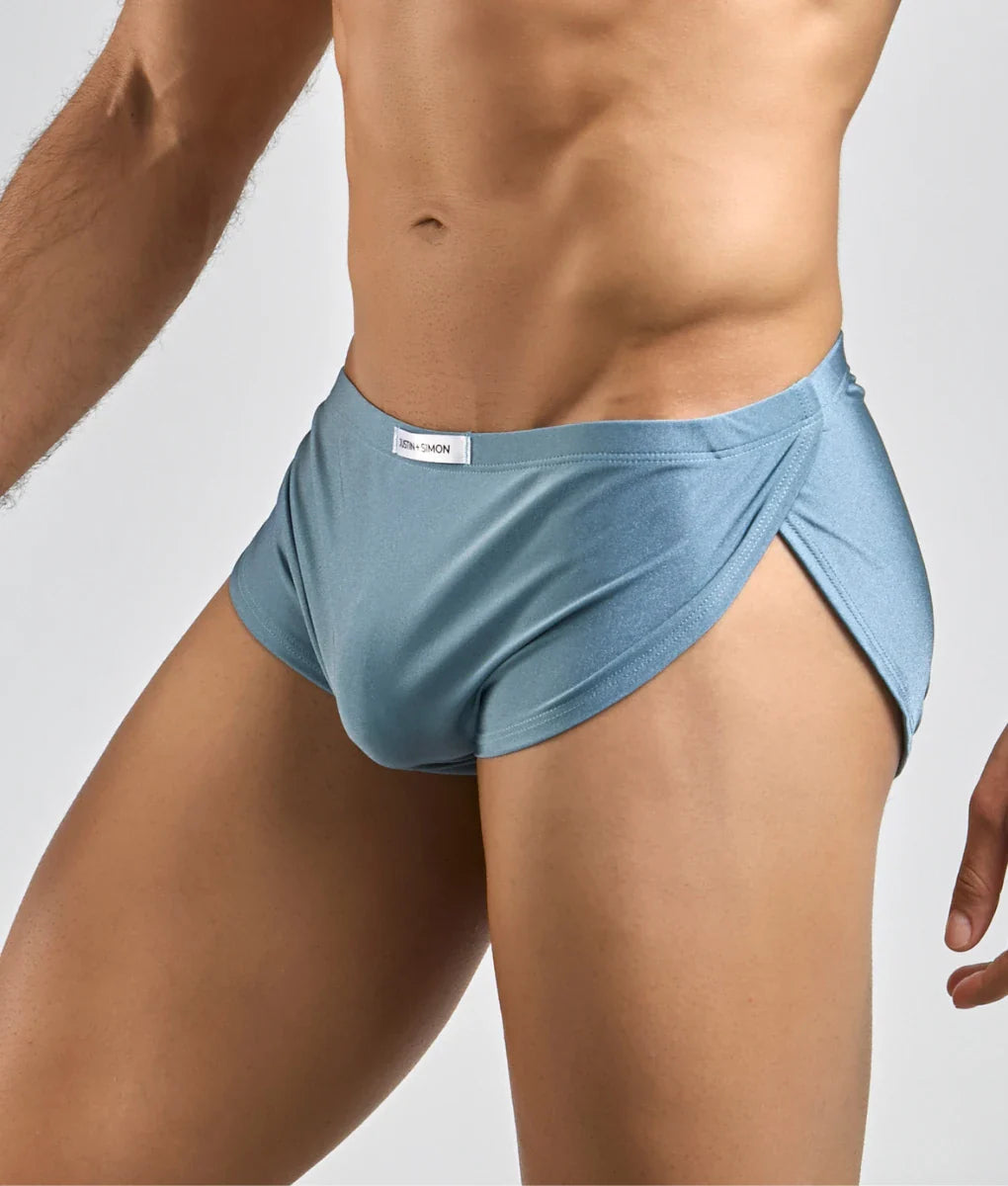 Justin + Simon Running Short | MEN Short | Malebasics | OUTFAIR | OUTFAIR