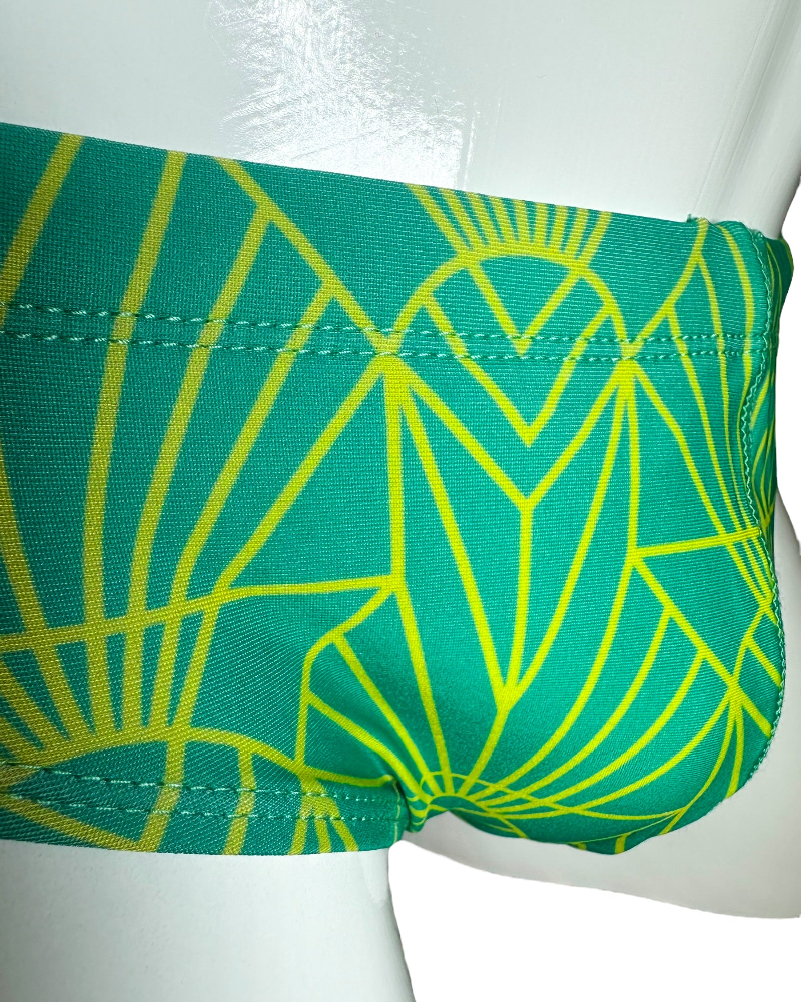 Jazz Moderne Swim Brief | MEN SWIMWEAR | NO RUDOS | OUTFAIR | OUTFAIR