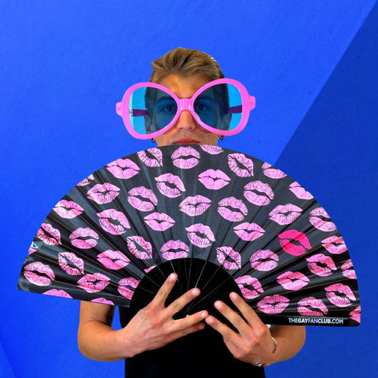 Kiss Me Fan