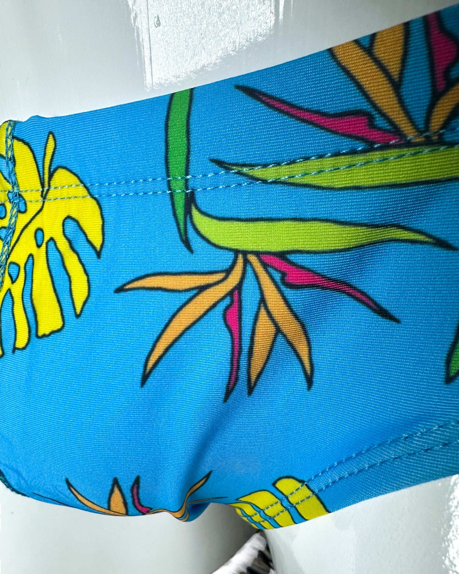 Briefs of Paradise Swim Brief | MEN SWIMWEAR | NO RUDOS | OUTFAIR | OUTFAIR