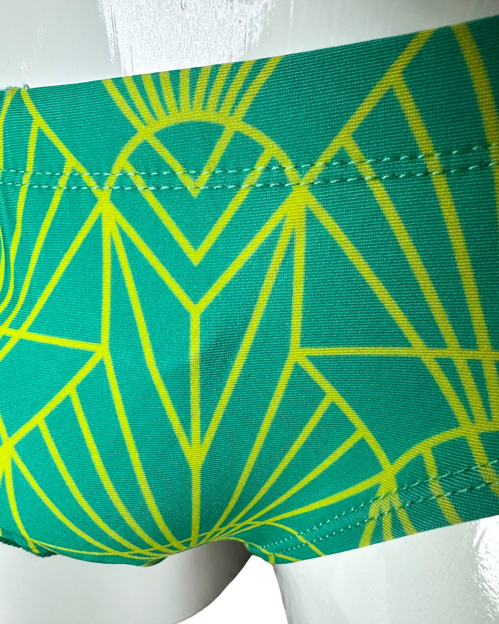 Jazz Moderne Swim Brief | MEN SWIMWEAR | NO RUDOS | OUTFAIR | OUTFAIR