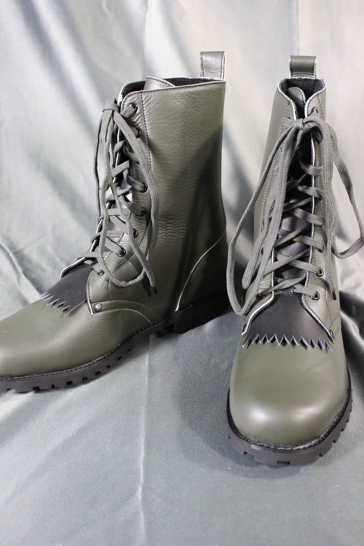The Otter and The Fox Trailmaster Classic Boot - view 3