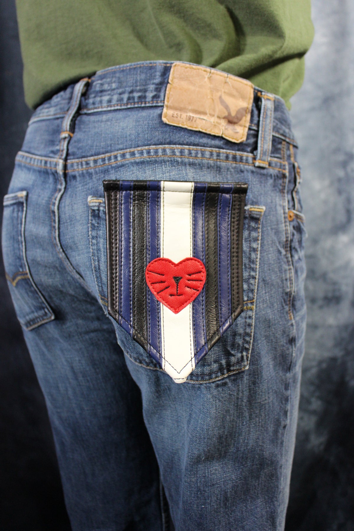 Leather Kitten Pocket Flag - view 4