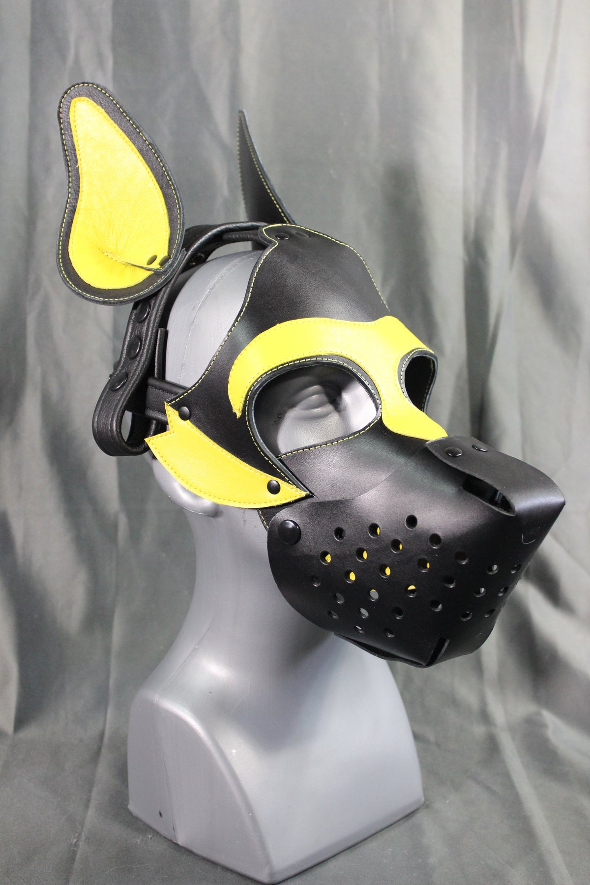 Husky Pup Hood with Removable Muzzle - view 4