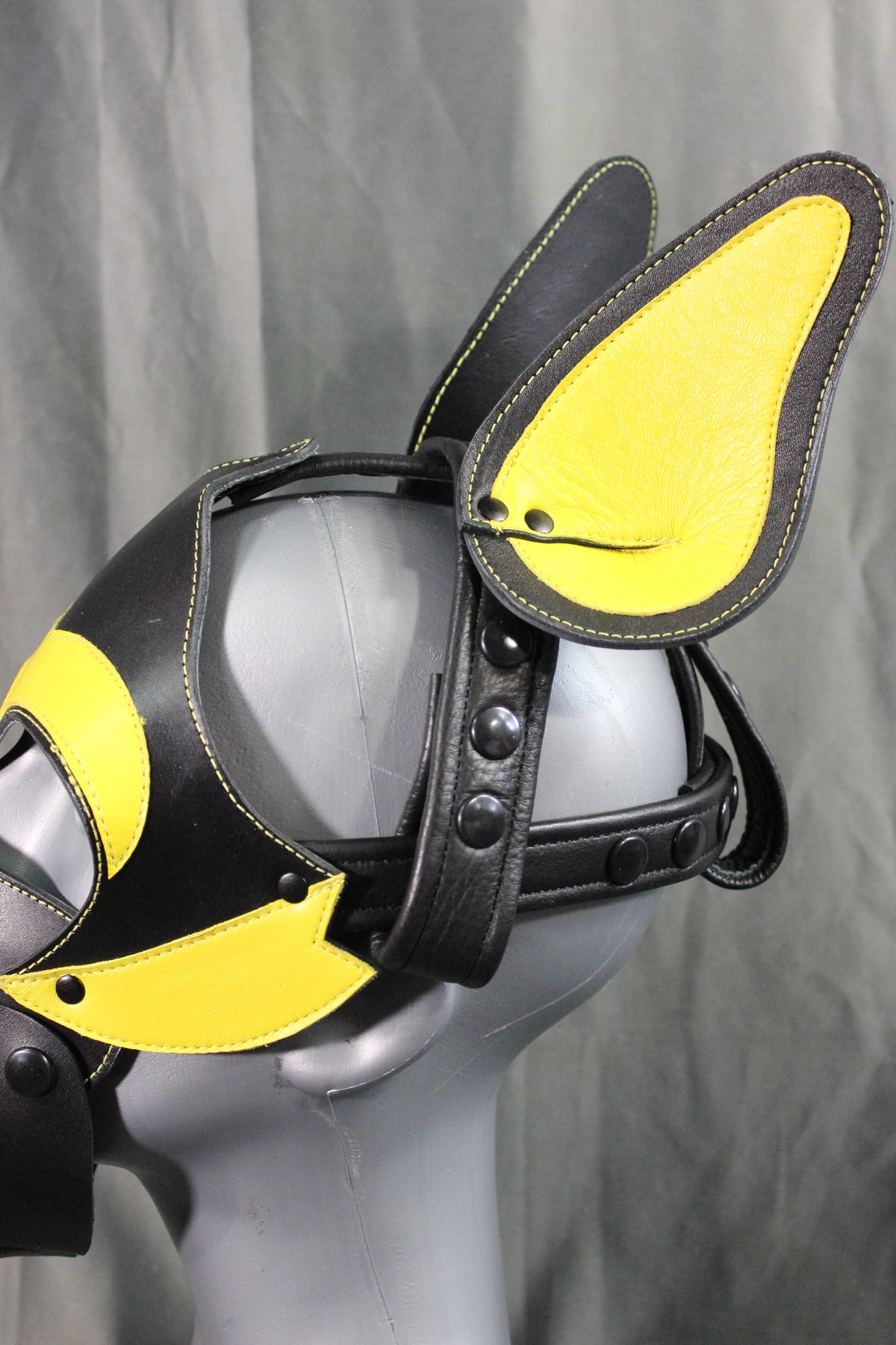 Husky Pup Hood with Removable Muzzle - view 7