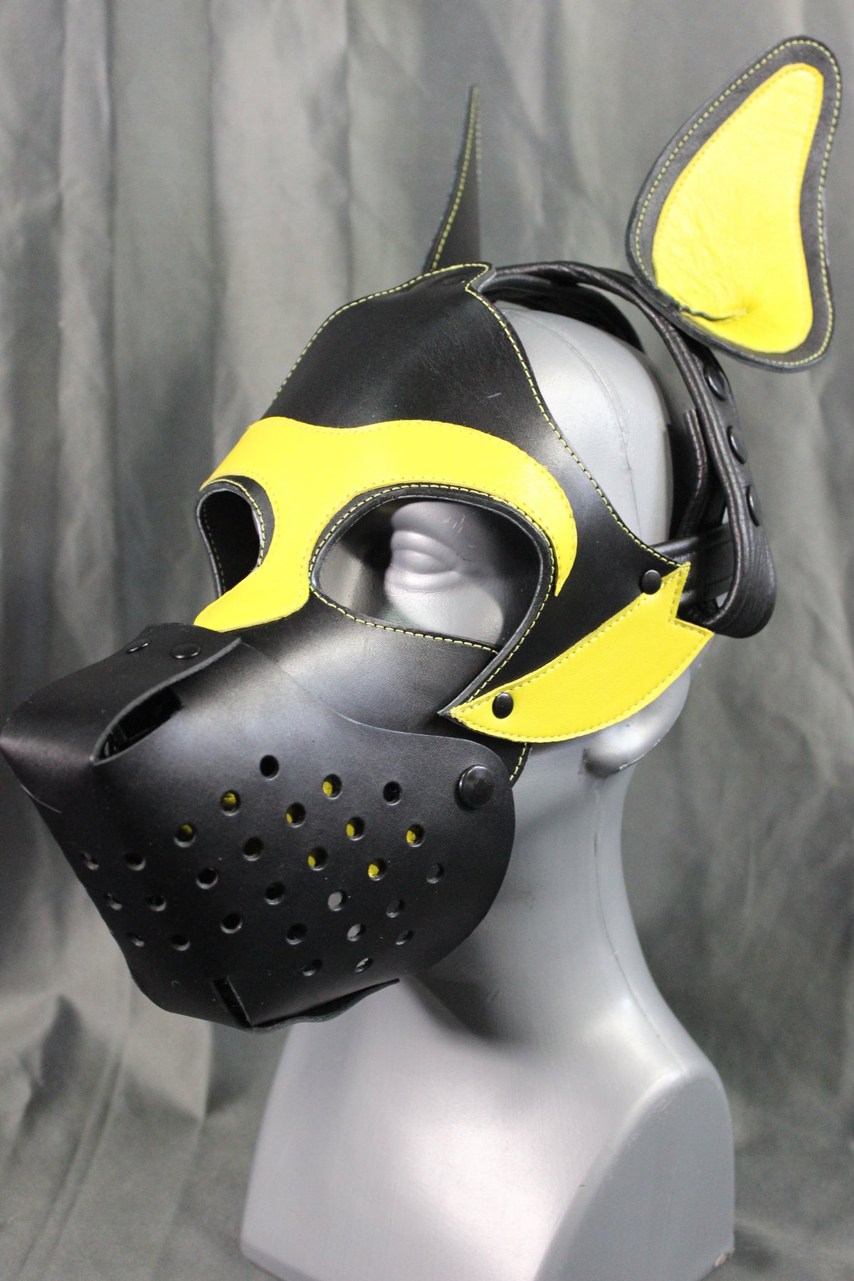 Husky Pup Hood with Removable Muzzle - view 8