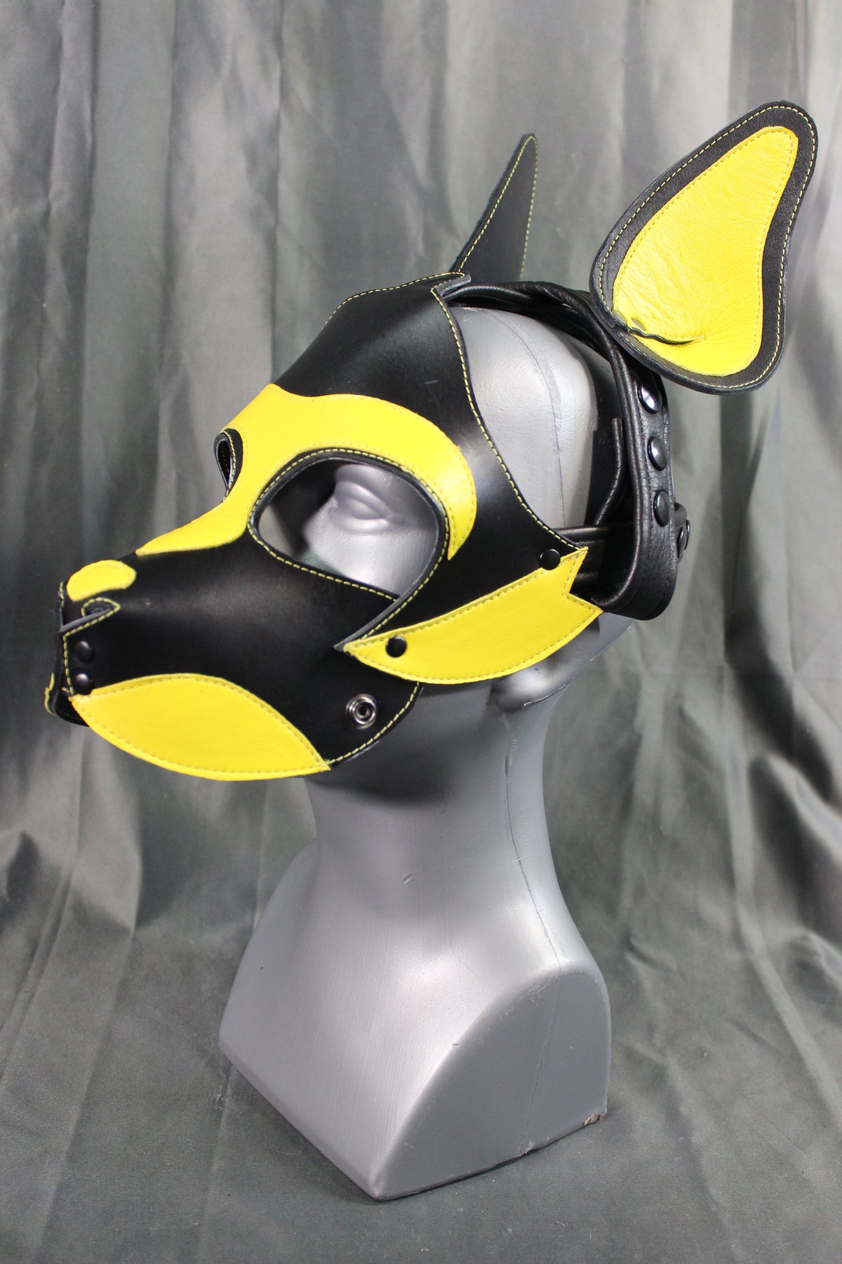 Husky Pup Hood with Removable Muzzle - view 9
