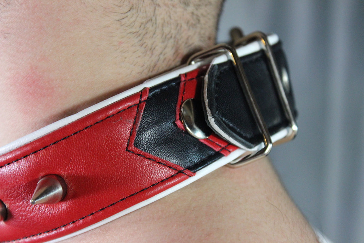 Alpha Pup Gunner's Red Spiked Collar - view 3