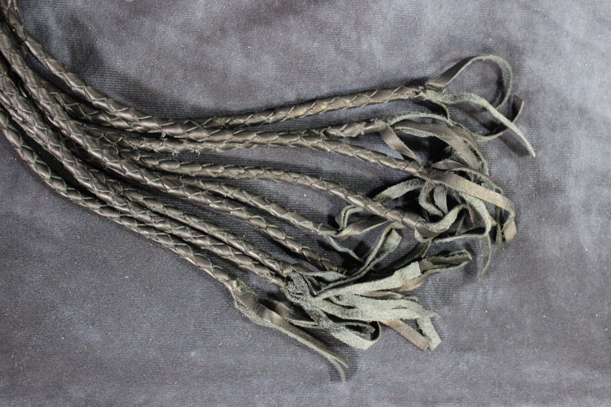 Cat-O-Nine Tails flogger - view 9