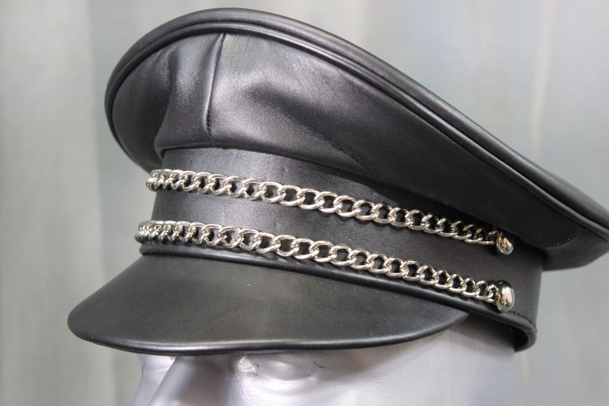 OnF Muir Cap in Black - front view