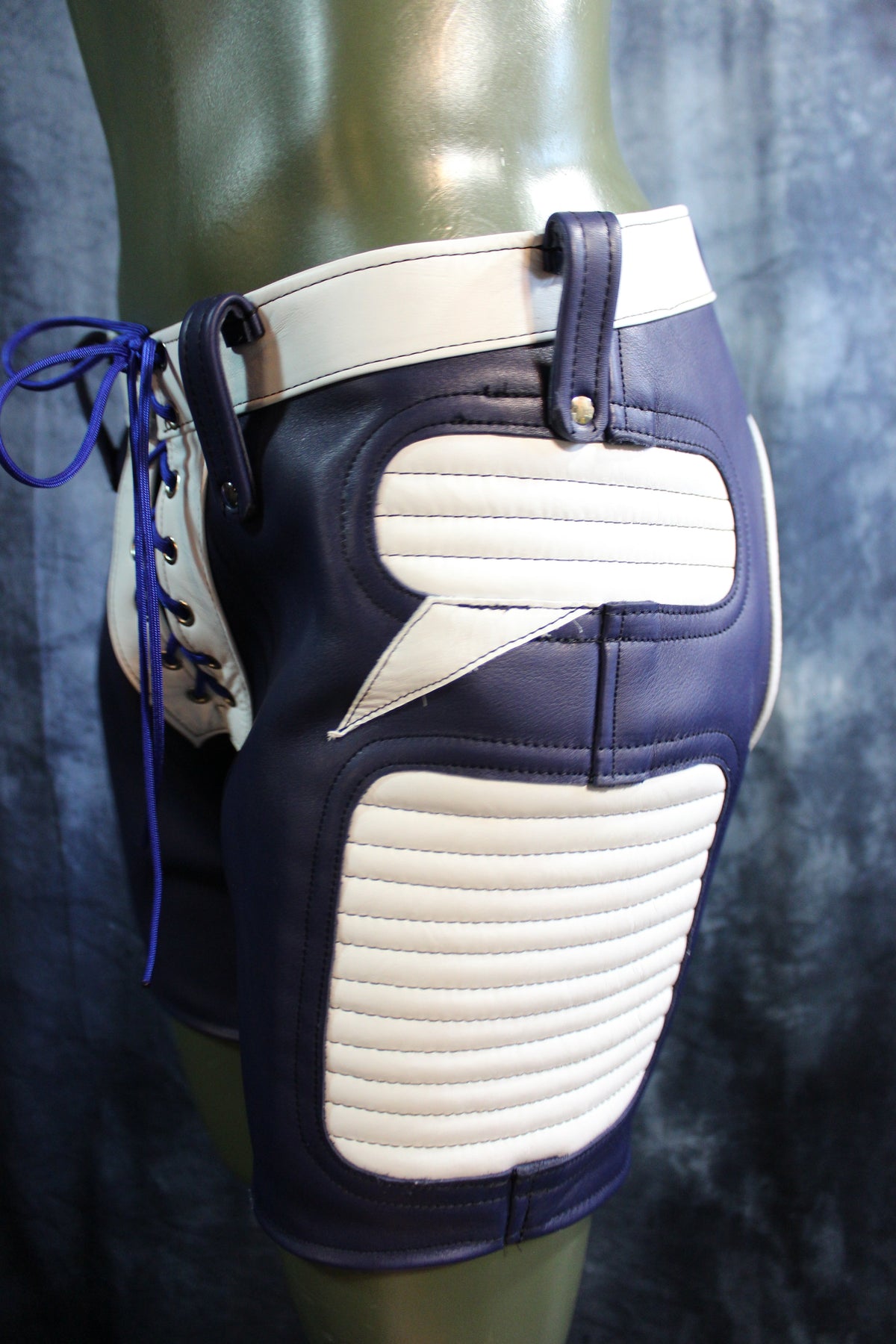 Football Pants - Cut Out! - view 4