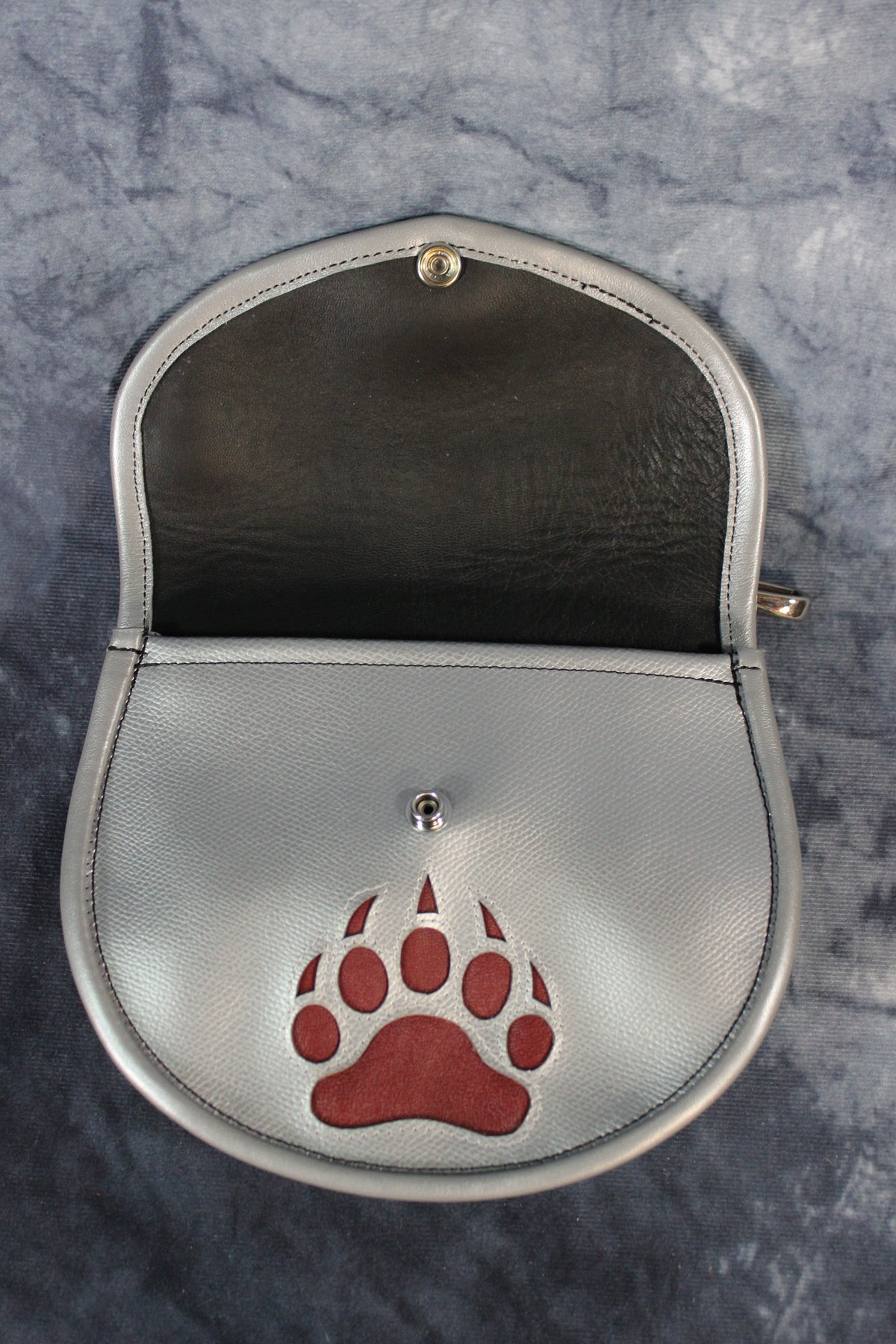 Bear Paw Leather Sporran - view 4