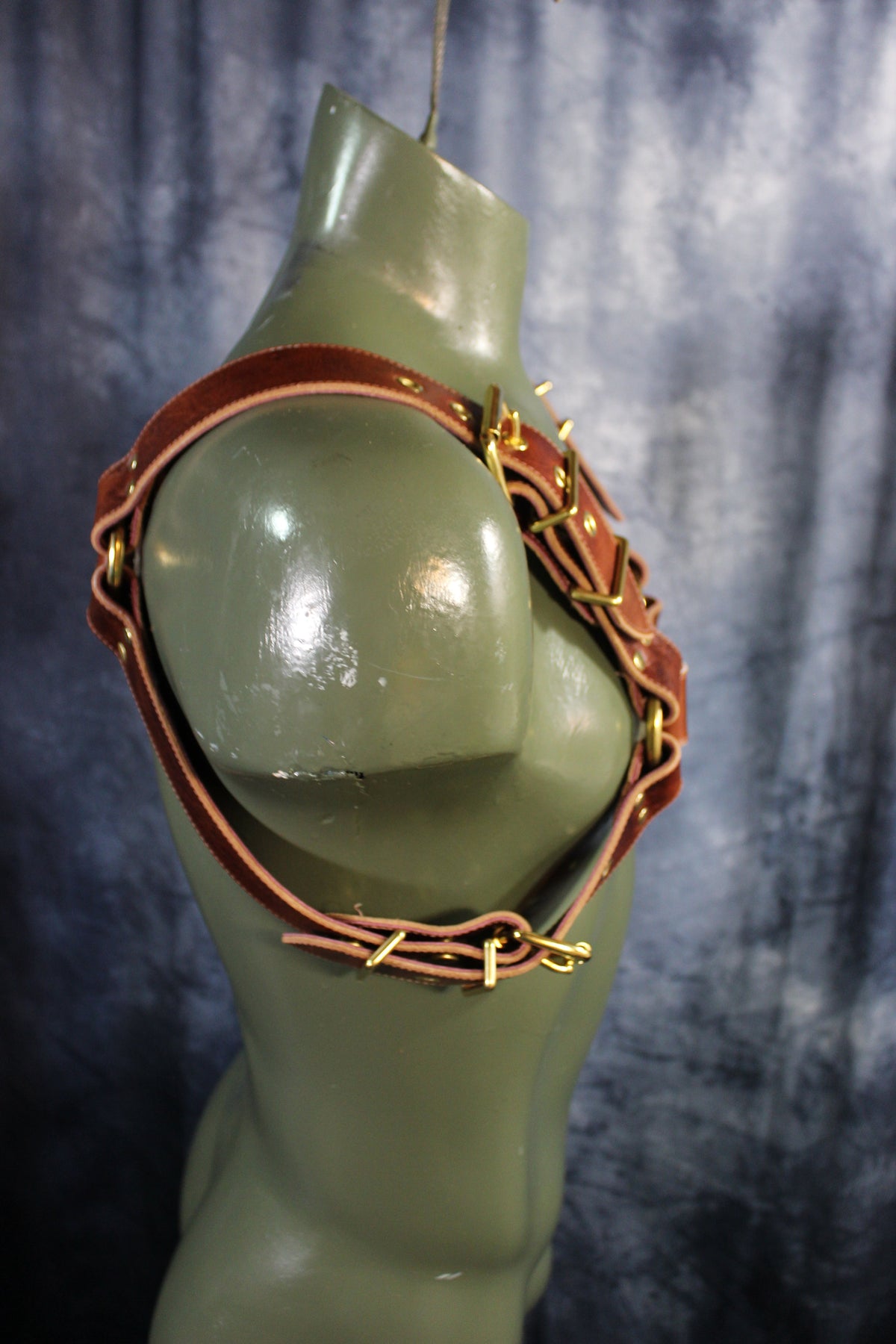 Mottled Latigo Bulldog Harness with Buckles - view 8