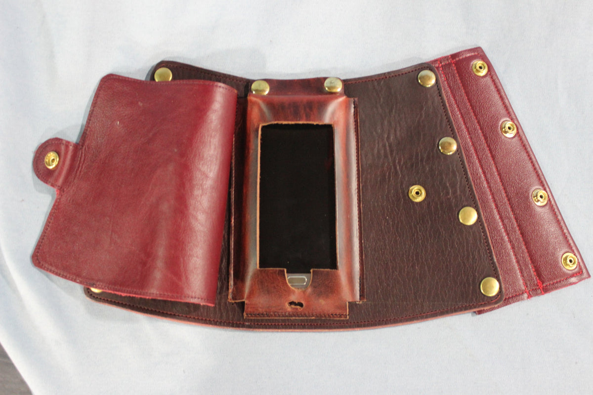 Mason's 'Furture-ific' Phone Gauntlet Bracer! - view 2
