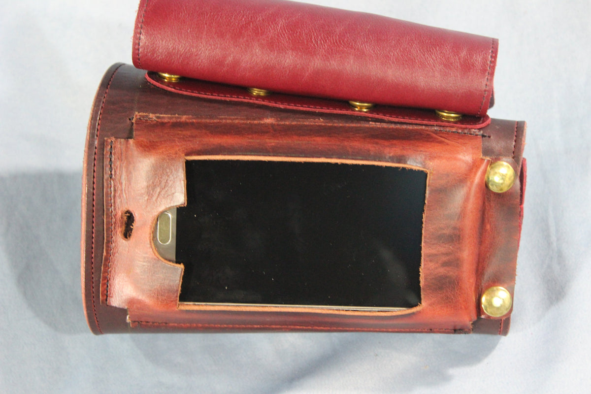 Mason's 'Furture-ific' Phone Gauntlet Bracer! - view 10