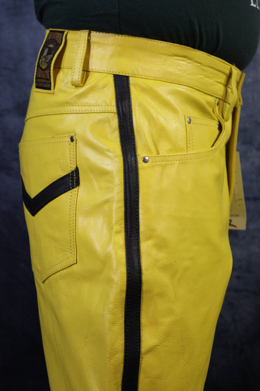 OnF "Chevron" Shorts in Yellow and Black - view 2