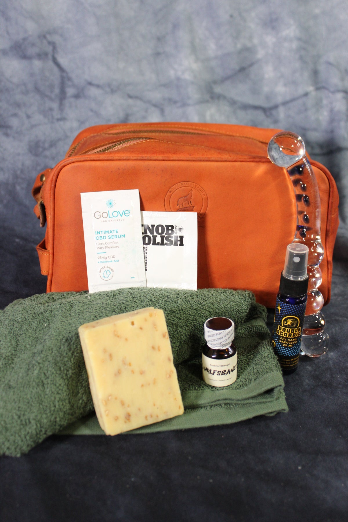 Wolfstryker's Personal Care Kit - view 2