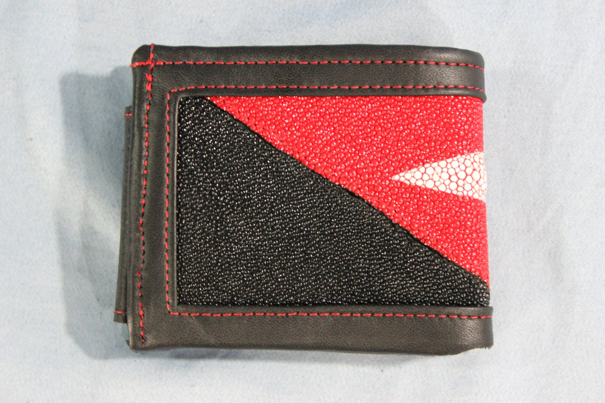 Bi-fold Red & Black Stingray Wallet - view 3