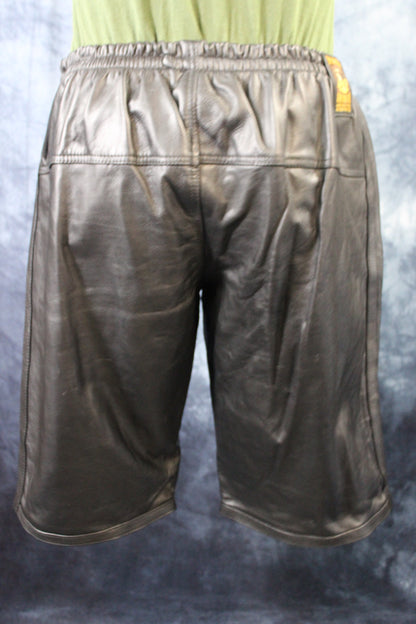Basketball Shorts in Black - view 6