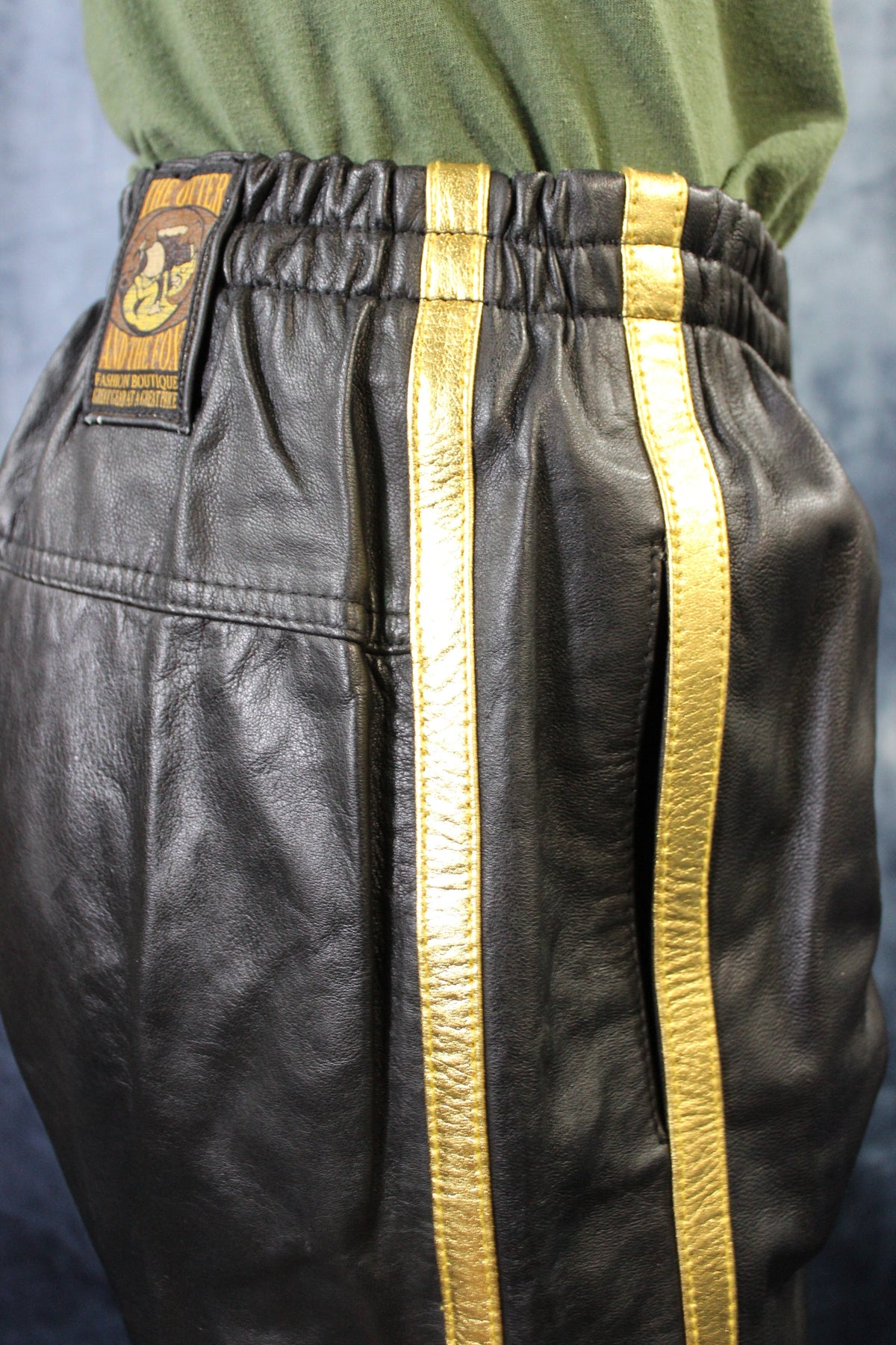 Basketball Shorts in Black and Gold - view 4