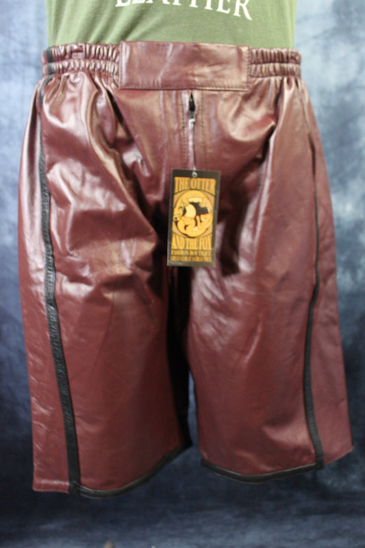 Basketball Shorts in Burgundy and Black - view 2