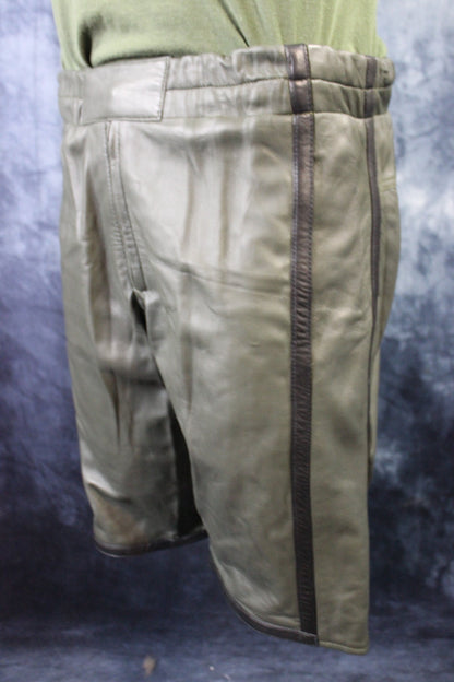 Basketball Shorts in Olive Green and Black - view 3