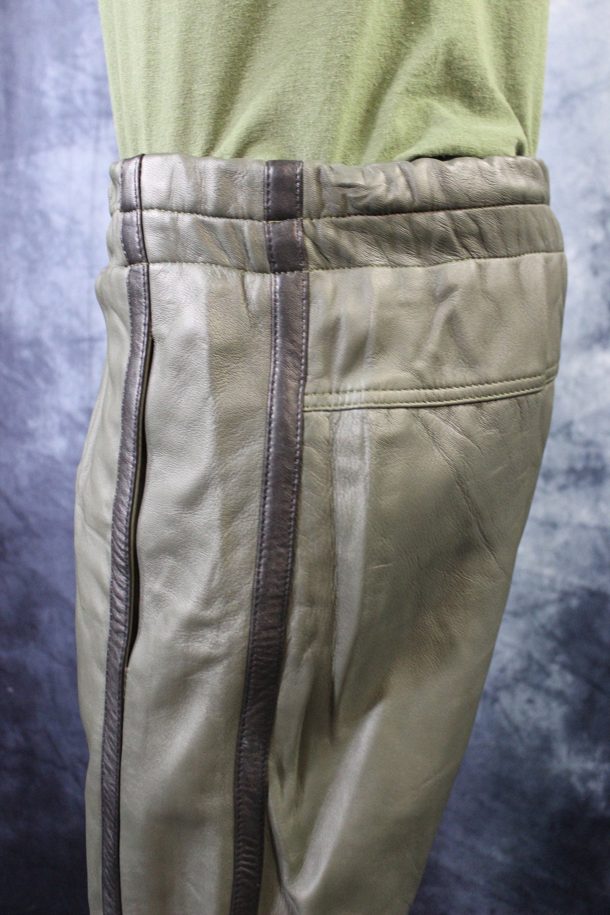 Basketball Shorts in Olive Green and Black - view 4