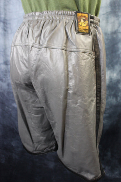 Basketball Shorts in Grey and Black - view 7