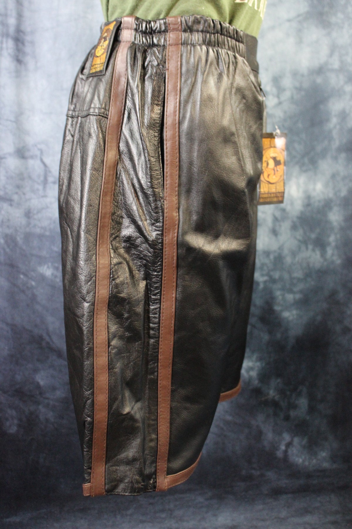 Basketball Shorts in Black and Brown - view 4