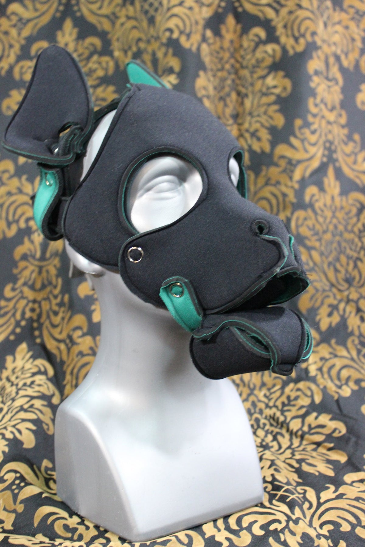 Pupskinz Two Toned Reversible Neoprene Husky Hood - view 12