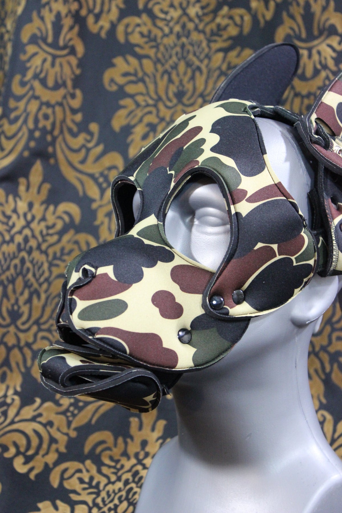 Pupskinz Two Toned Reversible Neoprene Husky Hood - view 14