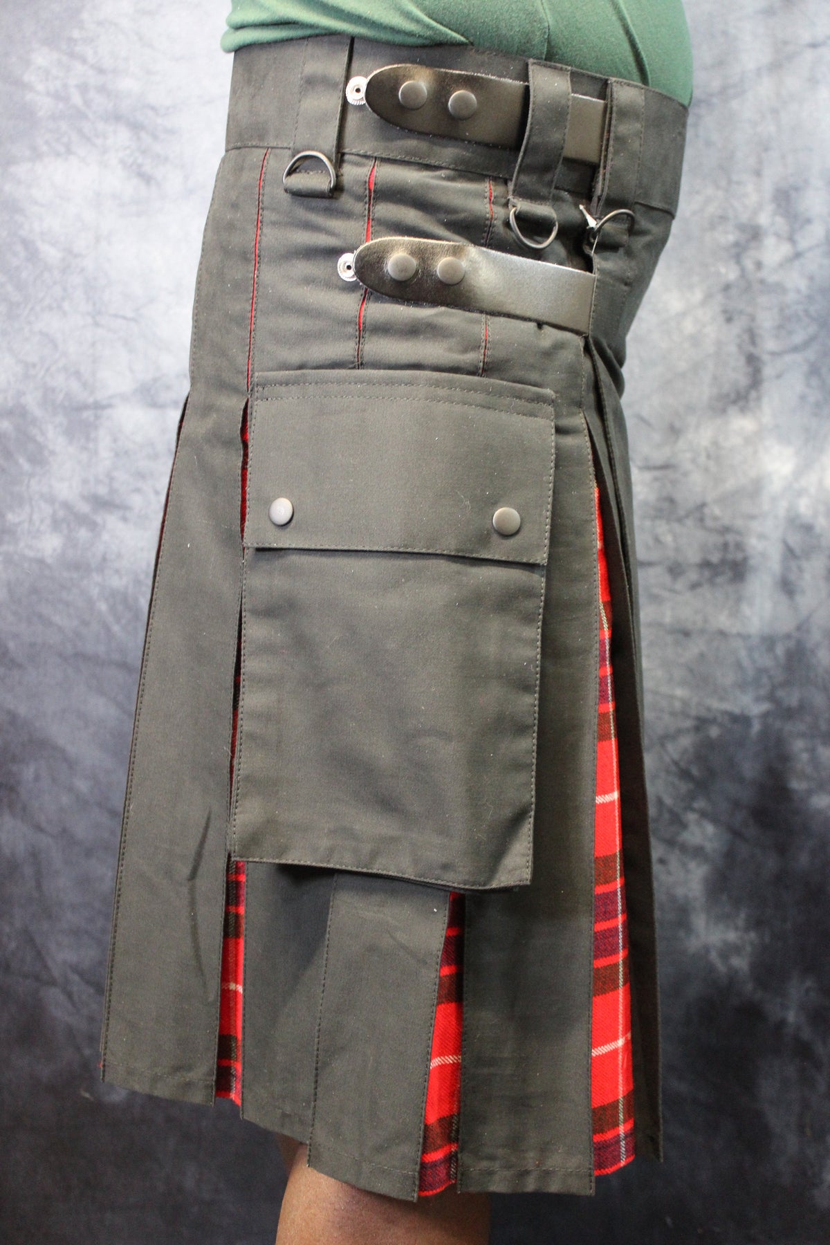 Hybrid Kilt - Black with Fraiser Red Tartan Pleats - view 3