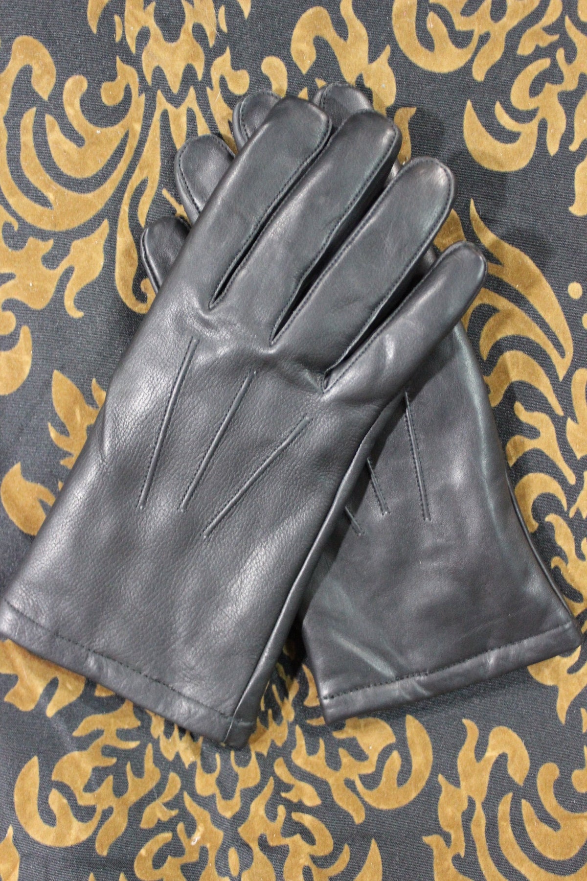 Competition Class Leather Gloves (Cellphone Compatible) - view 2