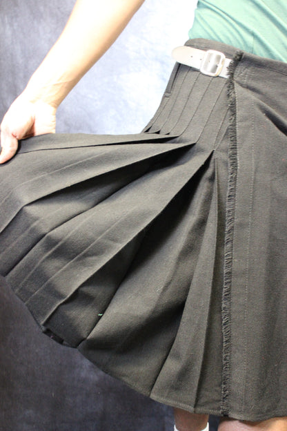 Solid Black Tartan Kilt by KiltedBros - view 4