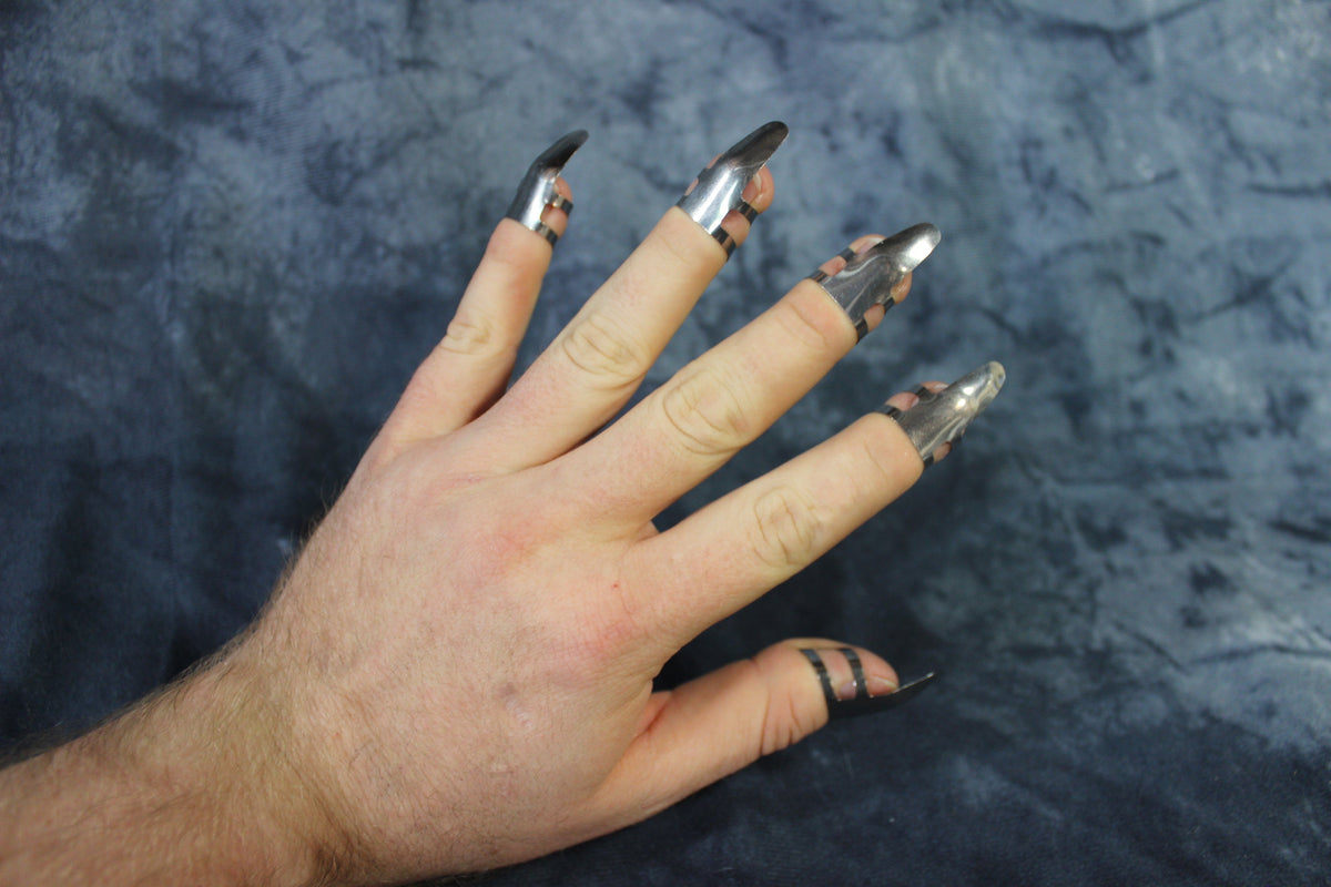 Scratchy Claws - view 4