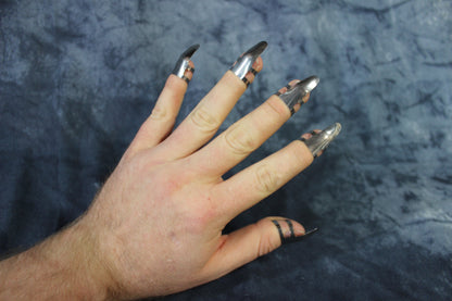 Scratchy Claws - view 4