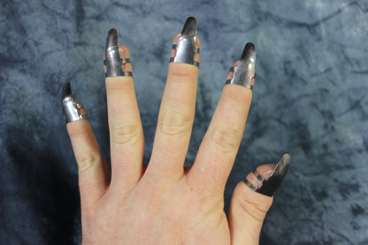 Scratchy Claws - view 5