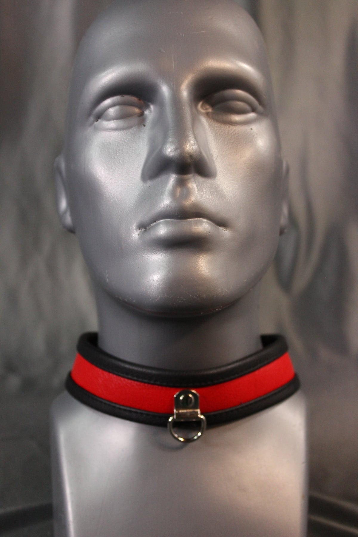 Two-Tone Collar - Recessed Stripe Construction - view 6