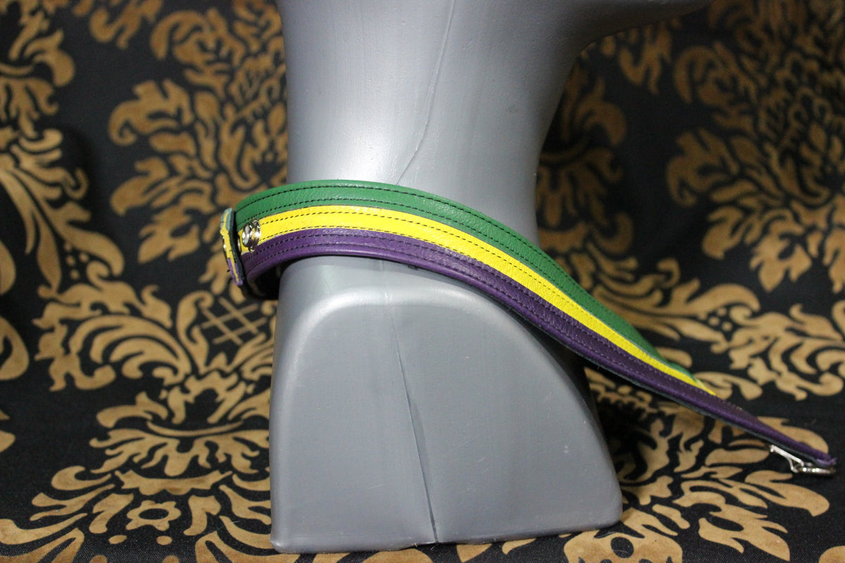 Mardi-Gras Leather Medallion Holder - view 4