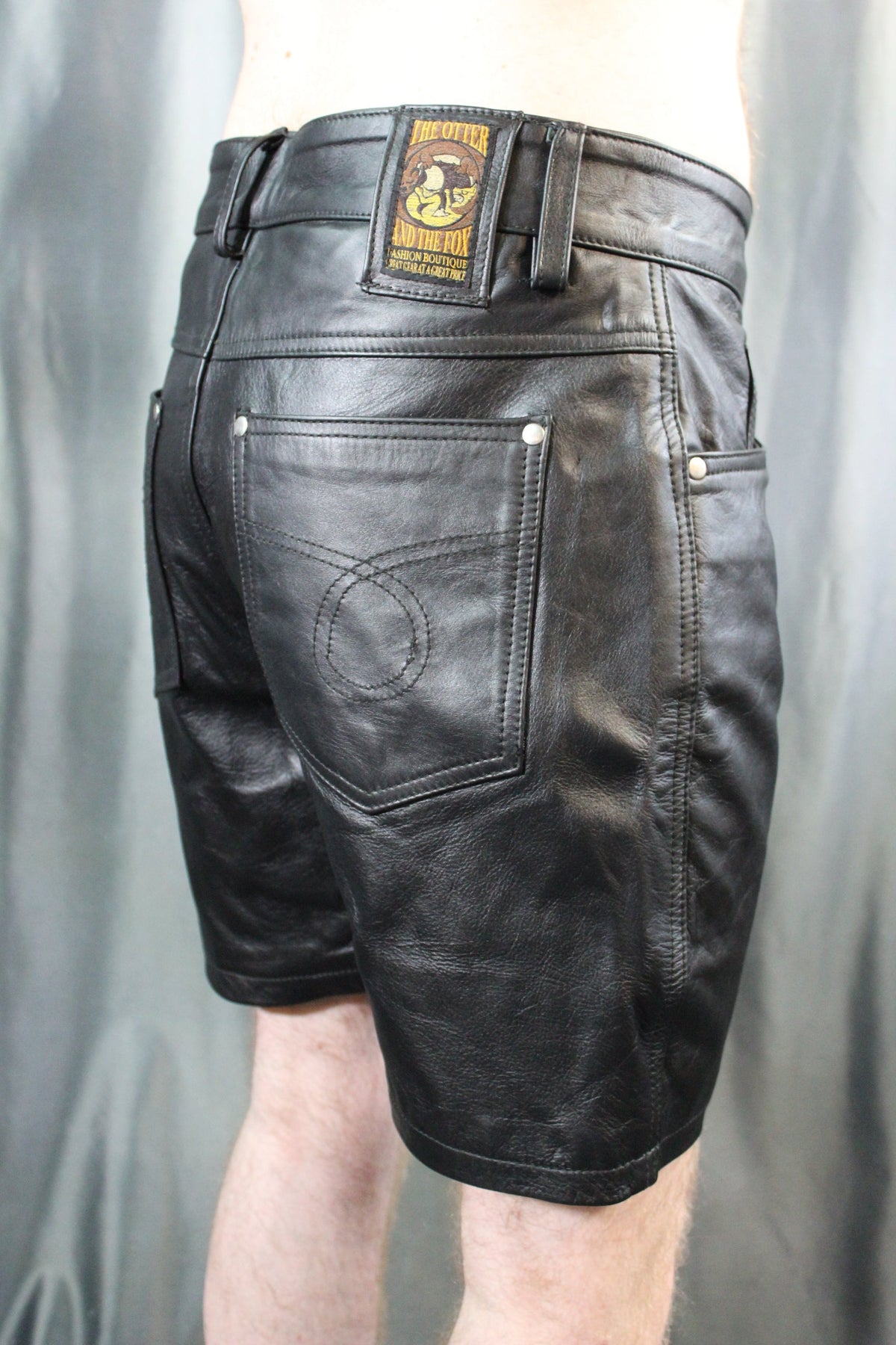 OnF "Chevron" Shorts in Black - view 2