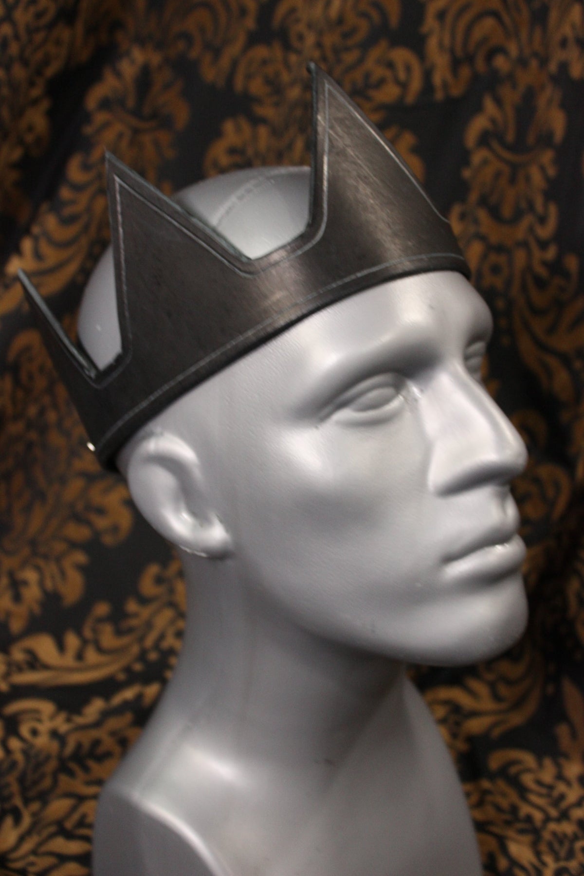 Latigo Leather Crown - front view